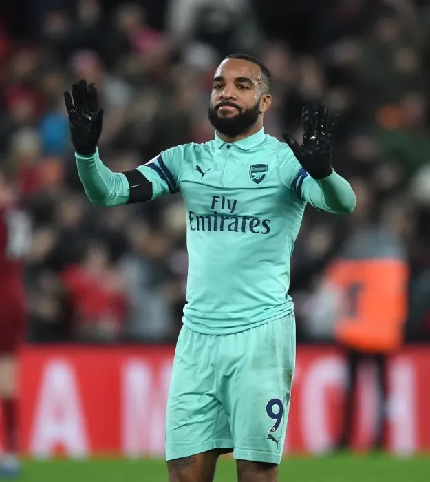 Framed Print : Alexis Lacazette Applauding Arsenal Fans at Anfield after Liverpool Clash (2018-19)