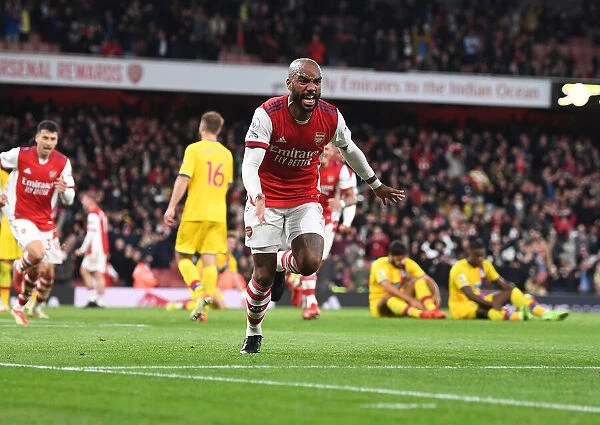 Alexis Lacazette Scores His Second: Arsenal's Victory Over Crystal Palace in 2021-22 Premier League
