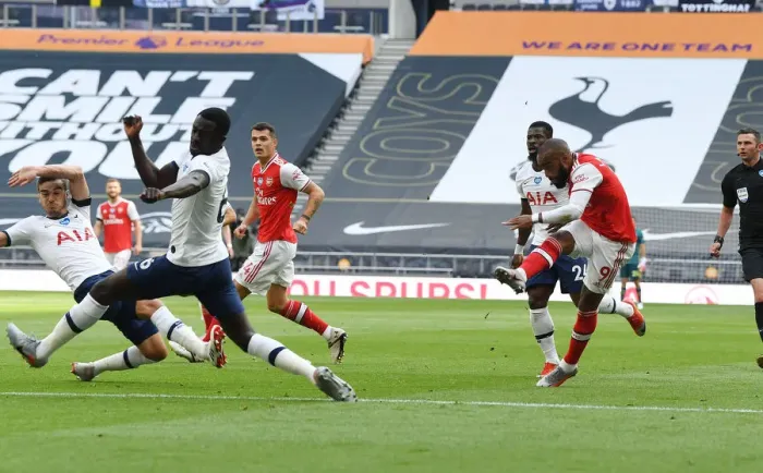 Framed Print : Alexis Lacazette Scores the Winning Goal: Tottenhotpur vs. Arsenal, Premier League 2019-2020