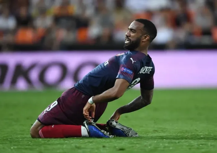 Framed Print : Alexis Lacazette's Brace: Arsenal Secures Europa League Final Spot vs. Chelsea (2018-19)