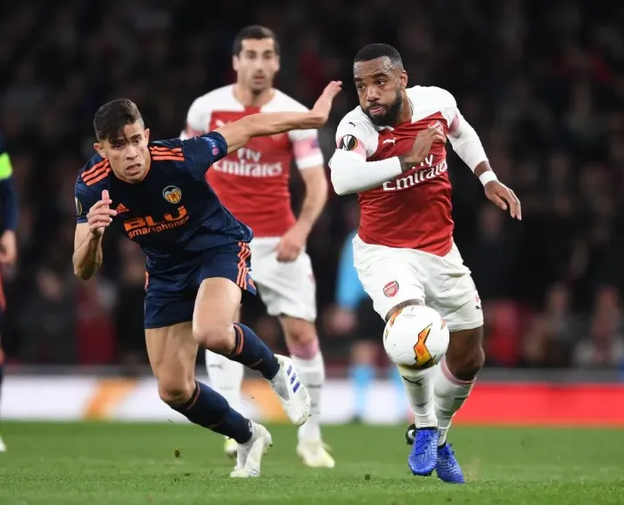 Framed Print : Alexis Lacazette's Powerful Performance: Arsenal's Europa League Semi-Final Battle Against Valencia Framed Print : Alexis Lacazette's Powerful Performance: Arsenal's Europa League Semi-Final Battle Against Valencia