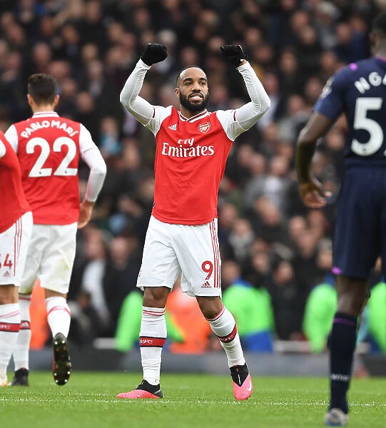 Alexis Lacazette's Thrilling Goal: Arsenal's Triumph Over West Ham United, Premier League 2019-2020