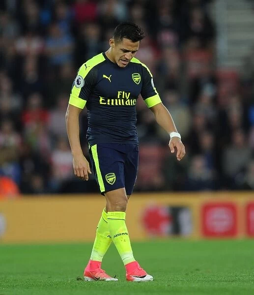 Alexis Sanchez: In Action for Arsenal Against Southampton, Premier League 2016-17
