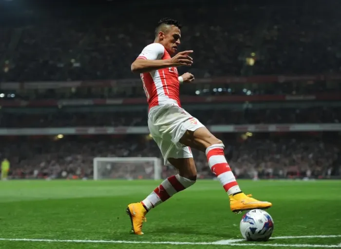 Framed Print : Alexis Sanchez in Action: Arsenal vs. Southampton, Capital One Cup 2014 / 15 Framed Print : Alexis Sanchez in Action: Arsenal vs. Southampton, Capital One Cup 2014 / 15