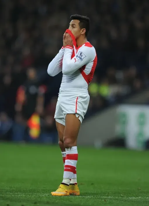 Framed Print : Alexis Sanchez in Action: Arsenal vs. West Bromwich Albion, Premier League 2014 / 15