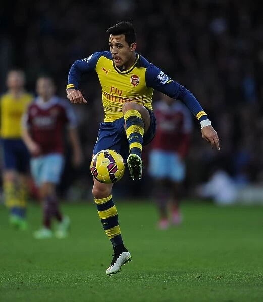 Alexis Sanchez in Action: Arsenal vs. West Ham United - Premier League Clash (2014-15)