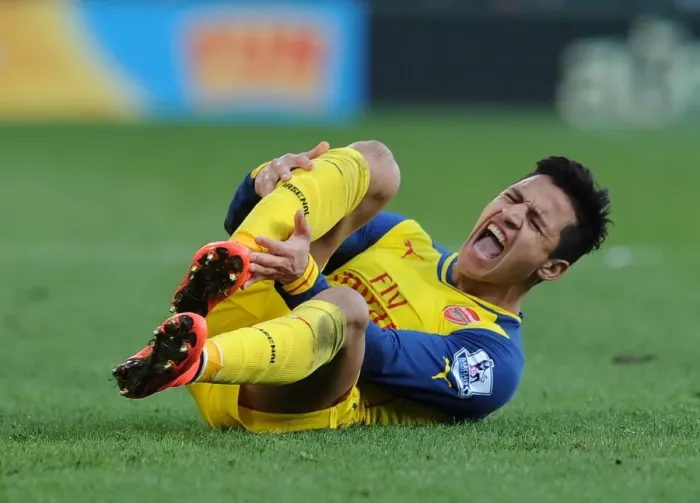 Framed Print : Alexis Sanchez: In Action for Arsenal vs. Crystal Palace, Premier League 2014-15 Framed Print : Alexis Sanchez: In Action for Arsenal vs. Crystal Palace, Premier League 2014-15