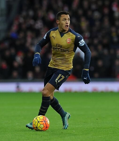 Alexis Sanchez in Action: Arsenal vs. West Bromwich Albion, Premier League 2015-16