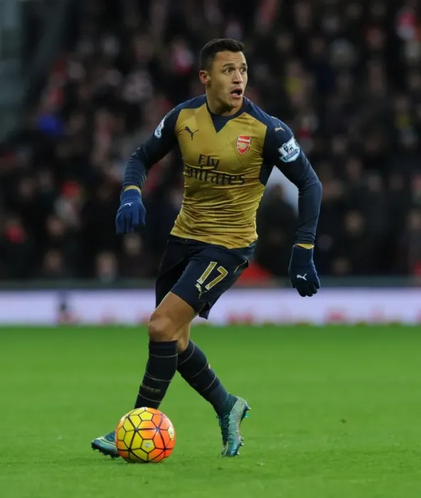Framed Print : Alexis Sanchez in Action: Arsenal vs. West Bromwich Albion, Premier League 2015-16 Framed Print : Alexis Sanchez in Action: Arsenal vs. West Bromwich Albion, Premier League 2015-16