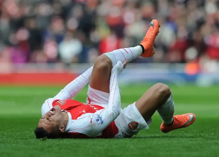 Framed Print : Alexis Sanchez in Action: Arsenal vs. Leicester City, Premier League 2015-16