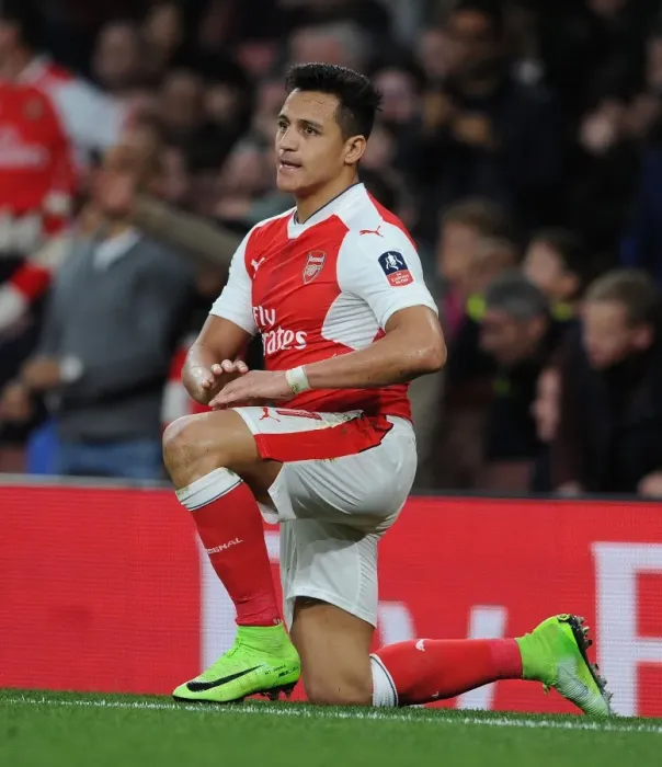 Framed Print : Alexis Sanchez in Action: Arsenal vs. Lincoln City - Emirates FA Cup Quarter-Final
