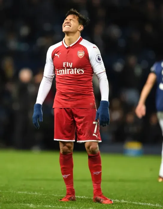 Framed Print : Alexis Sanchez in Action: Arsenal vs. West Bromwich Albion, Premier League 2017-18 Framed Print : Alexis Sanchez in Action: Arsenal vs. West Bromwich Albion, Premier League 2017-18