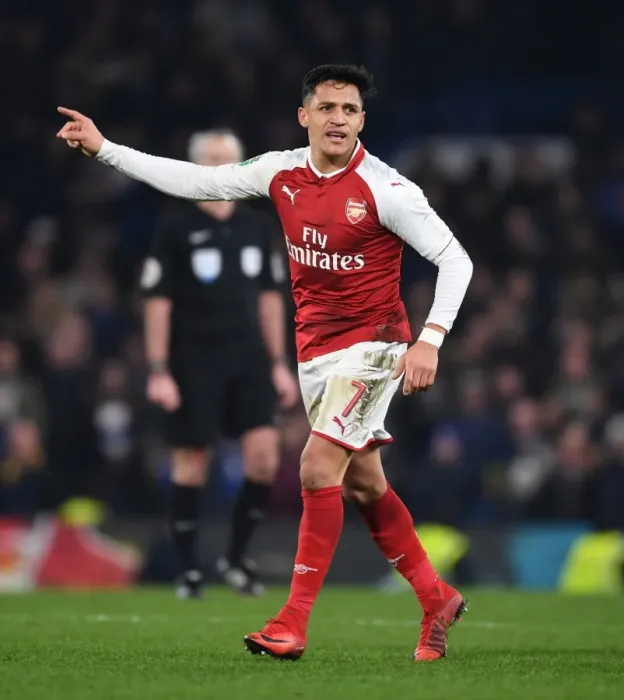 Framed Print : Alexis Sanchez in Action: Arsenal vs. Chelsea - Carabao Cup Semi-Final (2017-18)