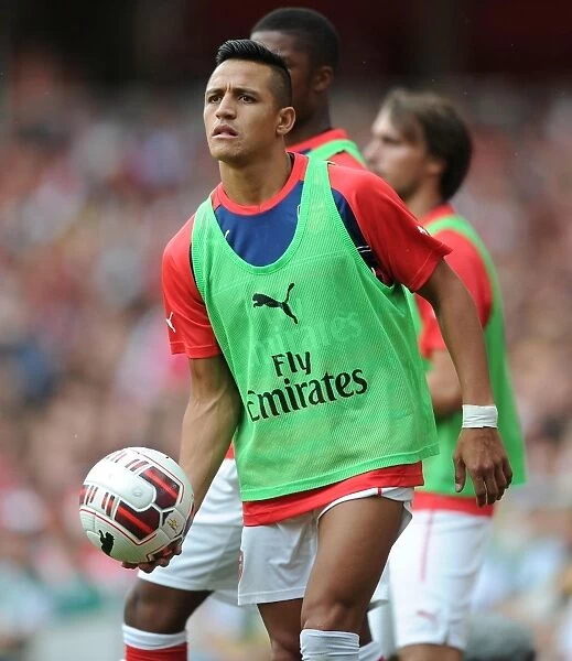 Alexis Sanchez in Action: Arsenal vs Benfica, Emirates Cup 2014