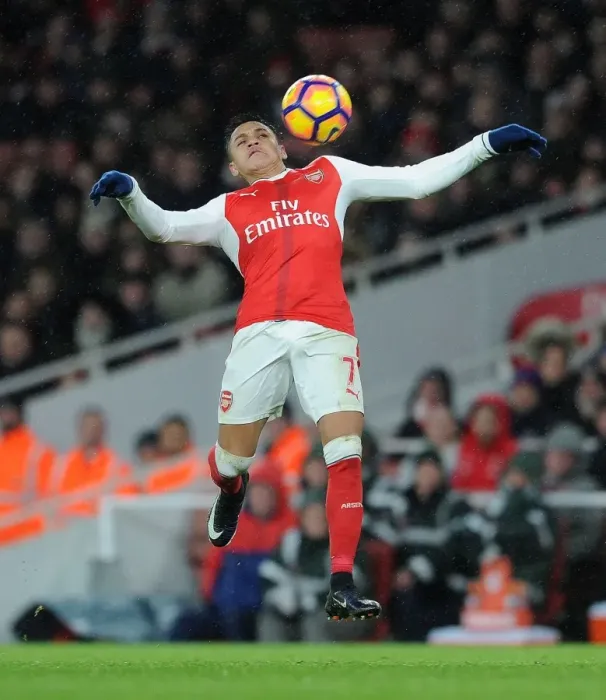 Framed Print : Alexis Sanchez in Action: Arsenal vs Crystal Palace, Premier League 2016-17 Framed Print : Alexis Sanchez in Action: Arsenal vs Crystal Palace, Premier League 2016-17