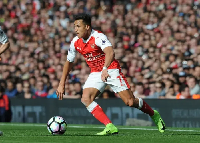 Framed Print : Alexis Sanchez in Action: Arsenal vs Manchester City, Premier League 2016-17 Framed Print : Alexis Sanchez in Action: Arsenal vs Manchester City, Premier League 2016-17