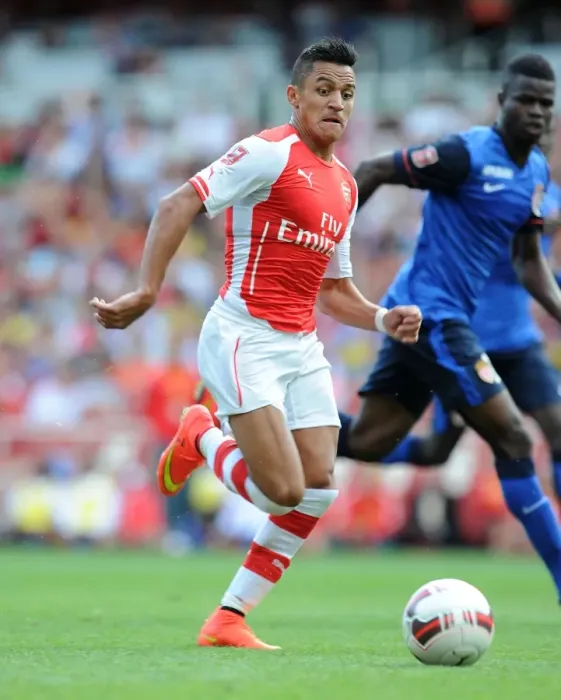 Framed Print : Alexis Sanchez in Action: Arsenal vs AS Monaco, Emirates Cup 2014
