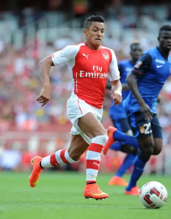 Framed Print : Alexis Sanchez in Action: Arsenal vs AS Monaco, Emirates Cup 2014