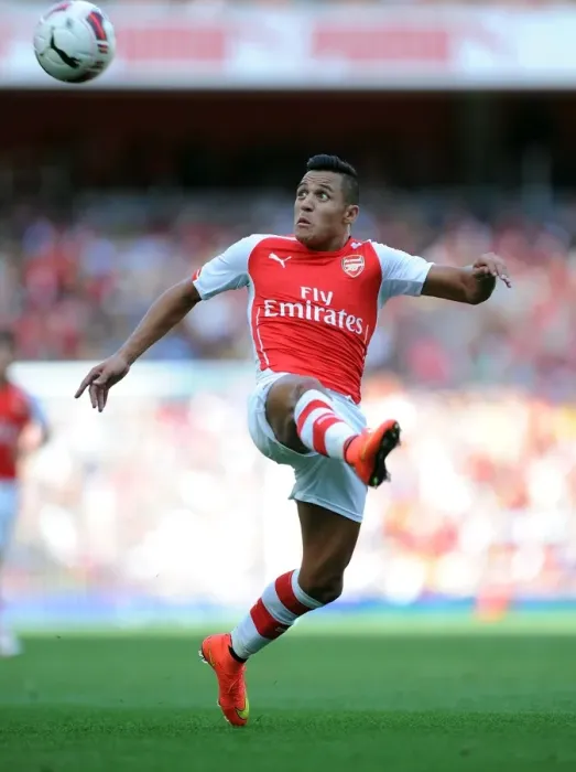 Framed Print : Alexis Sanchez in Action: Arsenal vs AS Monaco, Emirates Cup 2014 Framed Print : Alexis Sanchez in Action: Arsenal vs AS Monaco, Emirates Cup 2014