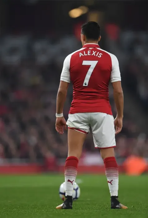 Framed Print : Alexis Sanchez in Action: Arsenal vs West Bromwich Albion, Premier League 2017-18 Framed Print : Alexis Sanchez in Action: Arsenal vs West Bromwich Albion, Premier League 2017-18