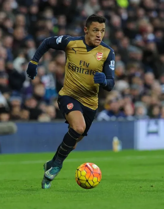 Framed Print : Alexis Sanchez: In Action for Arsenal Against West Bromwich Albion, Premier League 2015-16 Framed Print : Alexis Sanchez: In Action for Arsenal Against West Bromwich Albion, Premier League 2015-16