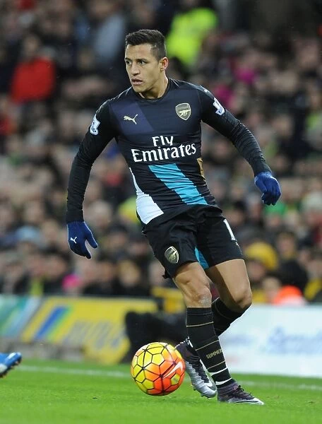 Alexis Sanchez in Action: Arsenal's Star Forward vs. Norwich City, Premier League 2015-16