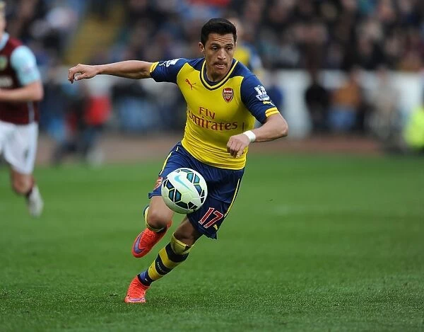 Alexis Sanchez in Action: Burnley vs. Arsenal, Premier League 2014 / 15