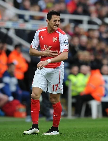 Alexis Sanchez in Action: Newcastle United vs. Arsenal, Premier League 2014-2015
