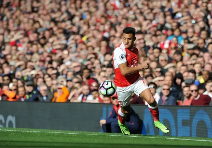 Framed Print : Alexis Sanchez (Arsenal). Arsenal 2: 2 Manchester City. Premier League. Emirates Stadium Framed Print : Alexis Sanchez (Arsenal). Arsenal 2: 2 Manchester City. Premier League. Emirates Stadium