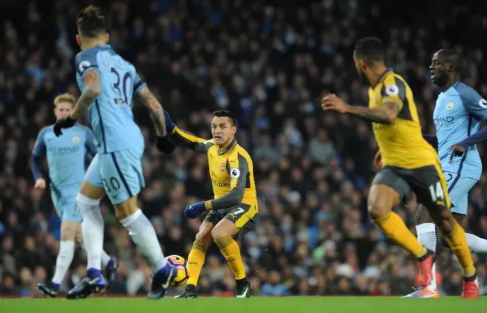 Framed Print : Alexis Sanchez (Arsenal) assist for Theo Walcott goal. Manchester City 2: 1 Arsenal Framed Print : Alexis Sanchez (Arsenal) assist for Theo Walcott goal. Manchester City 2: 1 Arsenal