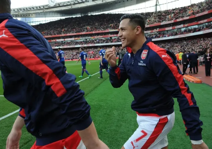 Framed Print : Alexis Sanchez: Arsenal vs Manchester United, Premier League Showdown (2016-17)