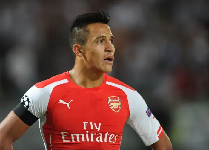 Framed Print : Alexis Sanchez: Arsenal's Champion in Action against Besiktas, UEFA Champions League 2014