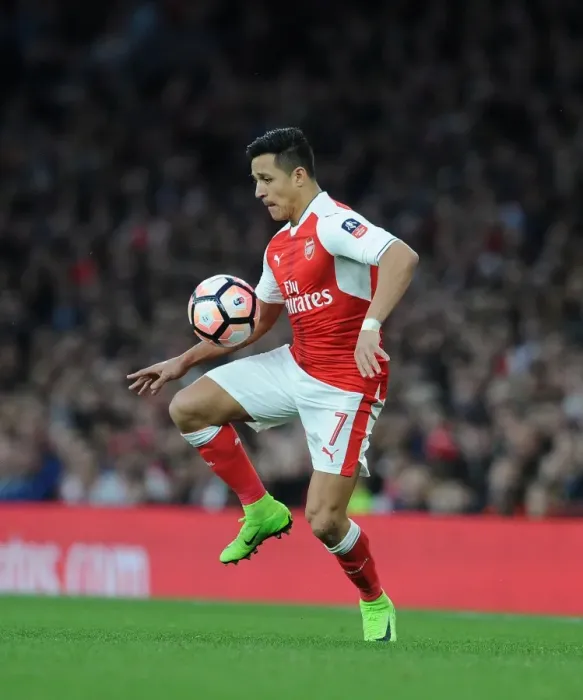 Framed Print : Alexis Sanchez: Arsenal's Dazzling Forward Shines in FA Cup Quarter-Final Against Lincoln City