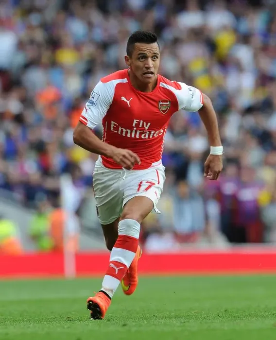 Framed Print : Alexis Sanchez: Arsenal's Dynamic Force vs Crystal Palace, Premier League 2014 / 15 Framed Print : Alexis Sanchez: Arsenal's Dynamic Force vs Crystal Palace, Premier League 2014 / 15