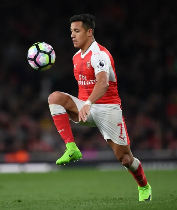 Framed Print : Alexis Sanchez: Arsenal's Premier League Star in Action Against West Ham United (2016-17)