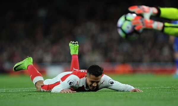 Alexis Sanchez: Arsenal's Star Forward in Action against Leicester City, Premier League 2016-17