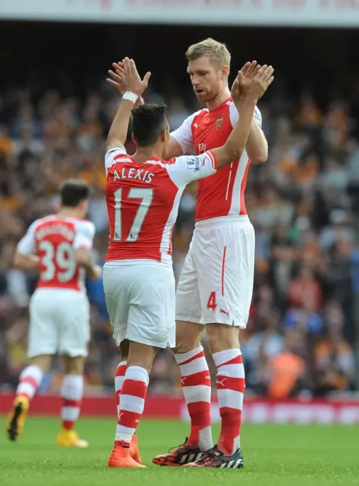 Framed Print : Alexis Sanchez and Per Mertesacker Celebrate First Goal: Arsenal vs Hull City, 2014-15 Premier League