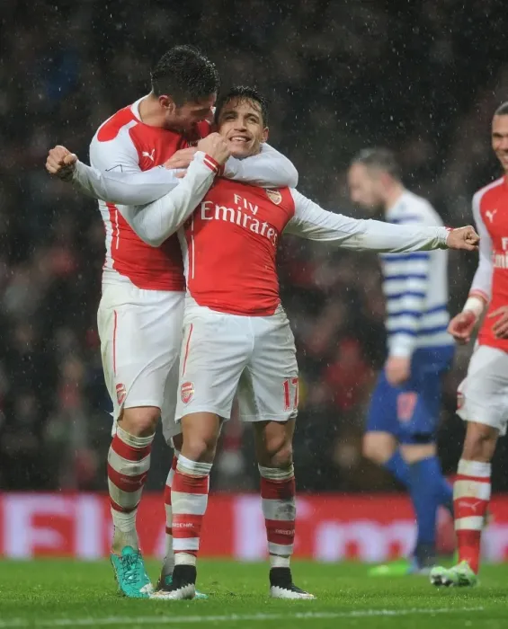 Framed Print : Alexis Sanchez and Olivier Giroud Celebrate Goal for Arsenal against Queens Park Rangers, 2014-15 Season