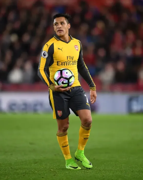 Framed Print : Alexis Sanchez: Premier League 2016-17 - In Action Against Middlesbrough Framed Print : Alexis Sanchez: Premier League 2016-17 - In Action Against Middlesbrough