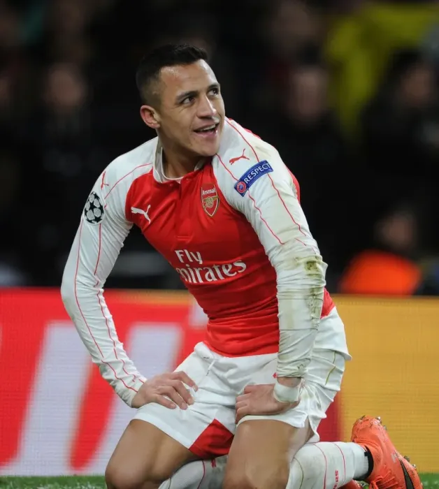 Framed Print : Alexis Sanchez Returns to Face Barcelona: Arsenal vs. FC Barcelona, 2015 / 16 UEFA Champions League Framed Print : Alexis Sanchez Returns to Face Barcelona: Arsenal vs. FC Barcelona, 2015 / 16 UEFA Champions League