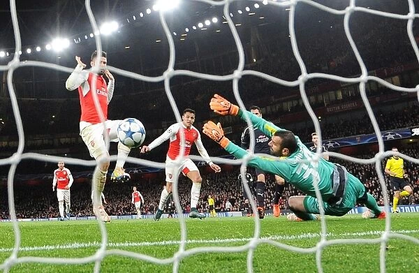 Alexis Sanchez Scores Arsenal's Second Goal in 2015-16 UEFA Champions League Against Dinamo Zagreb