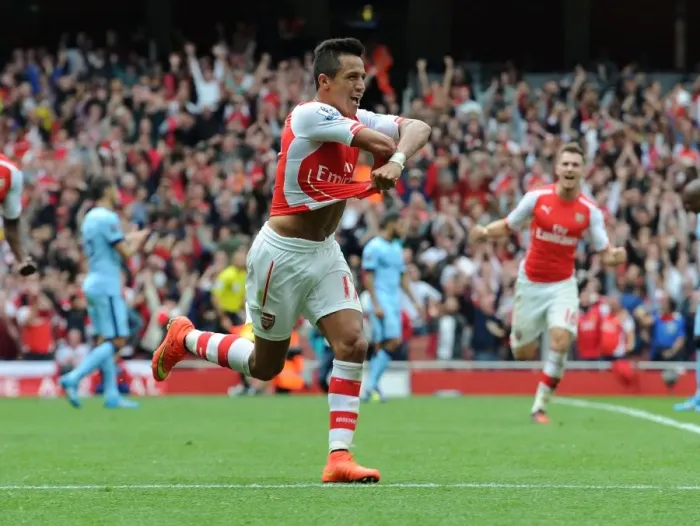 Framed Print : Alexis Sanchez Scores Arsenal's Second Goal Against Manchester City (2014-15) Framed Print : Alexis Sanchez Scores Arsenal's Second Goal Against Manchester City (2014-15)