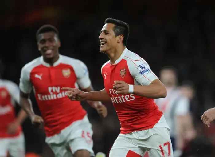Framed Print : Alexis Sanchez Scores Arsenal's Second Goal against West Bromwich Albion (2015-16) Framed Print : Alexis Sanchez Scores Arsenal's Second Goal against West Bromwich Albion (2015-16)