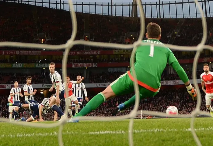 Framed Print : Alexis Sanchez Scores First Goal for Arsenal: Arsenal 1-0 West Bromwich Albion, Premier League 2015-16