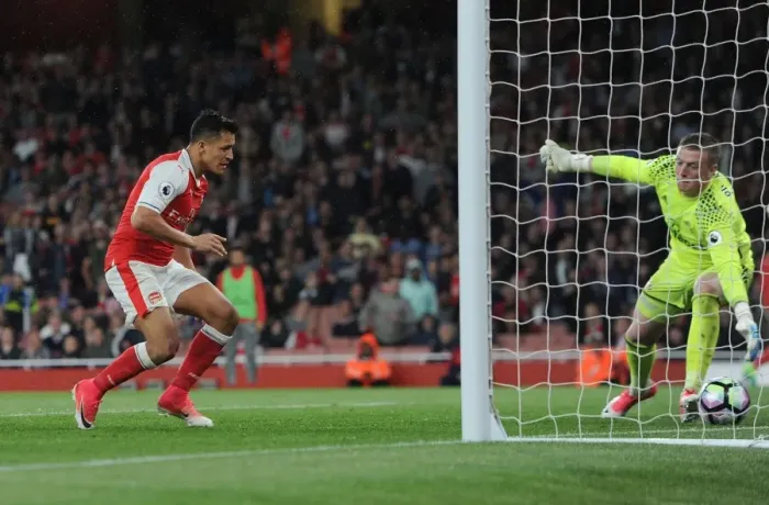 Framed Print : Alexis Sanchez Scores the Opener: Arsenal vs. Sunderland, Premier League 2016-17
