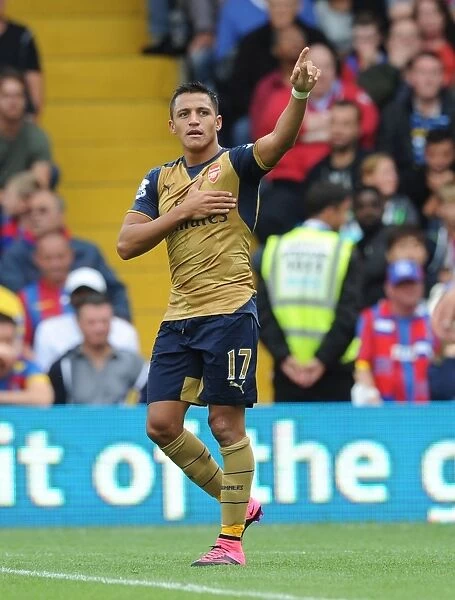 Alexis Sanchez Scores His Second Goal: Crystal Palace vs. Arsenal, 2015-16 Premier League
