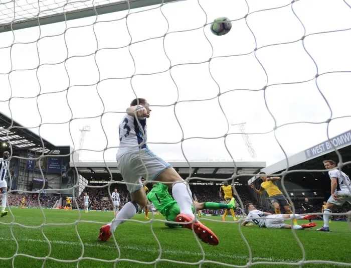 Framed Print : Alexis Sanchez Scores Stunner Past Gareth McAuley: A Premier League Goal for Arsenal (2016-17)