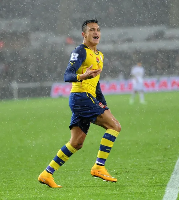 Framed Print : Alexis Sanchez Scores: Swansea vs Arsenal, Premier League 2014-15