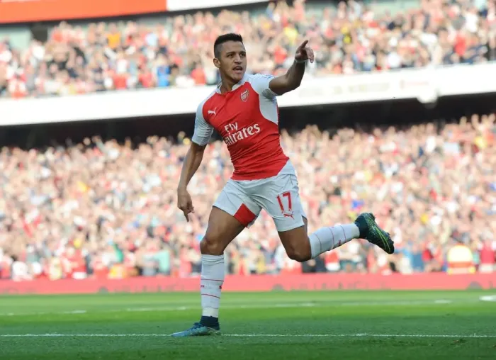 Framed Print : Alexis Sanchez Scores the Thriller: Arsenal's First Goal vs Manchester United, 2015 / 16 Premier League