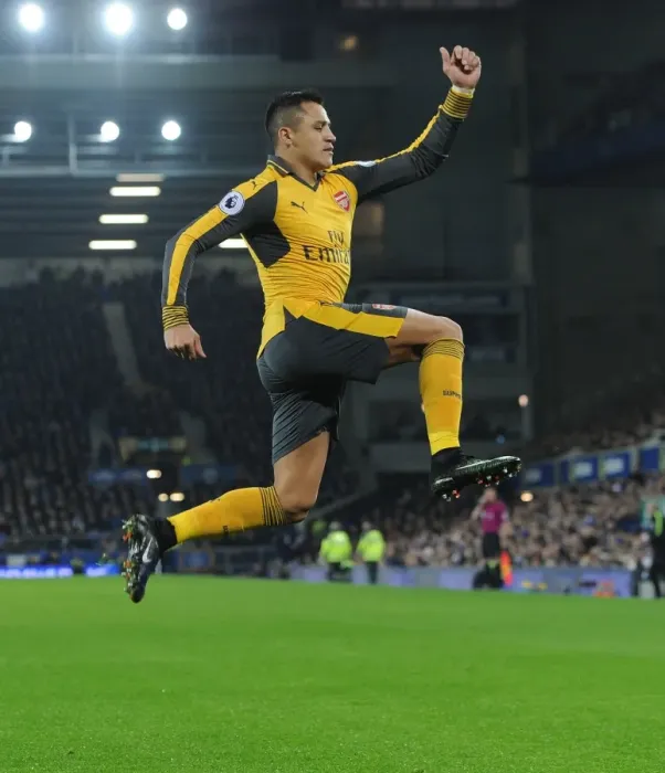 Framed Print : Alexis Sanchez Scores the Winning Goal: Arsenal's Triumph at Everton, Premier League 2016-17 Framed Print : Alexis Sanchez Scores the Winning Goal: Arsenal's Triumph at Everton, Premier League 2016-17